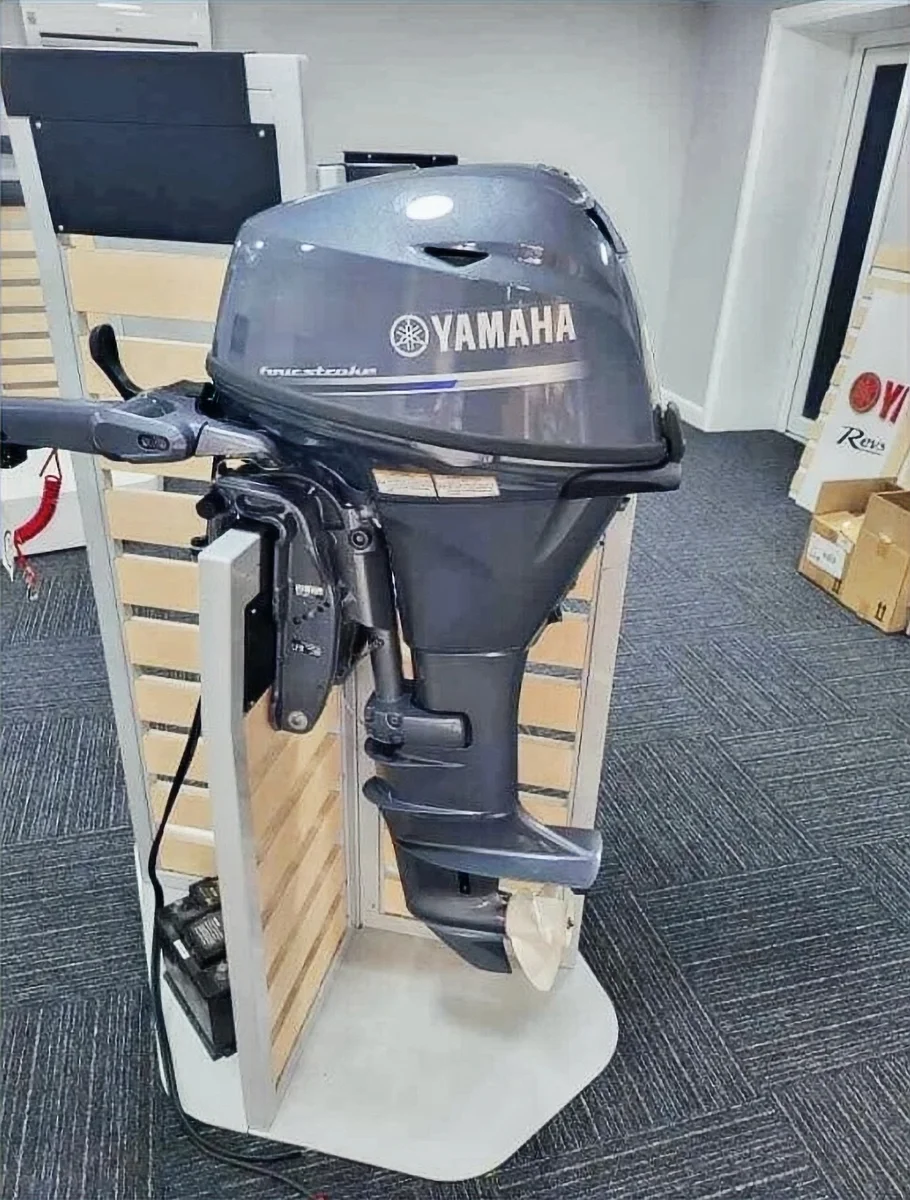 Yamaha New 15HP 4-Stroke Outboard Motor (2019, Electric Start)