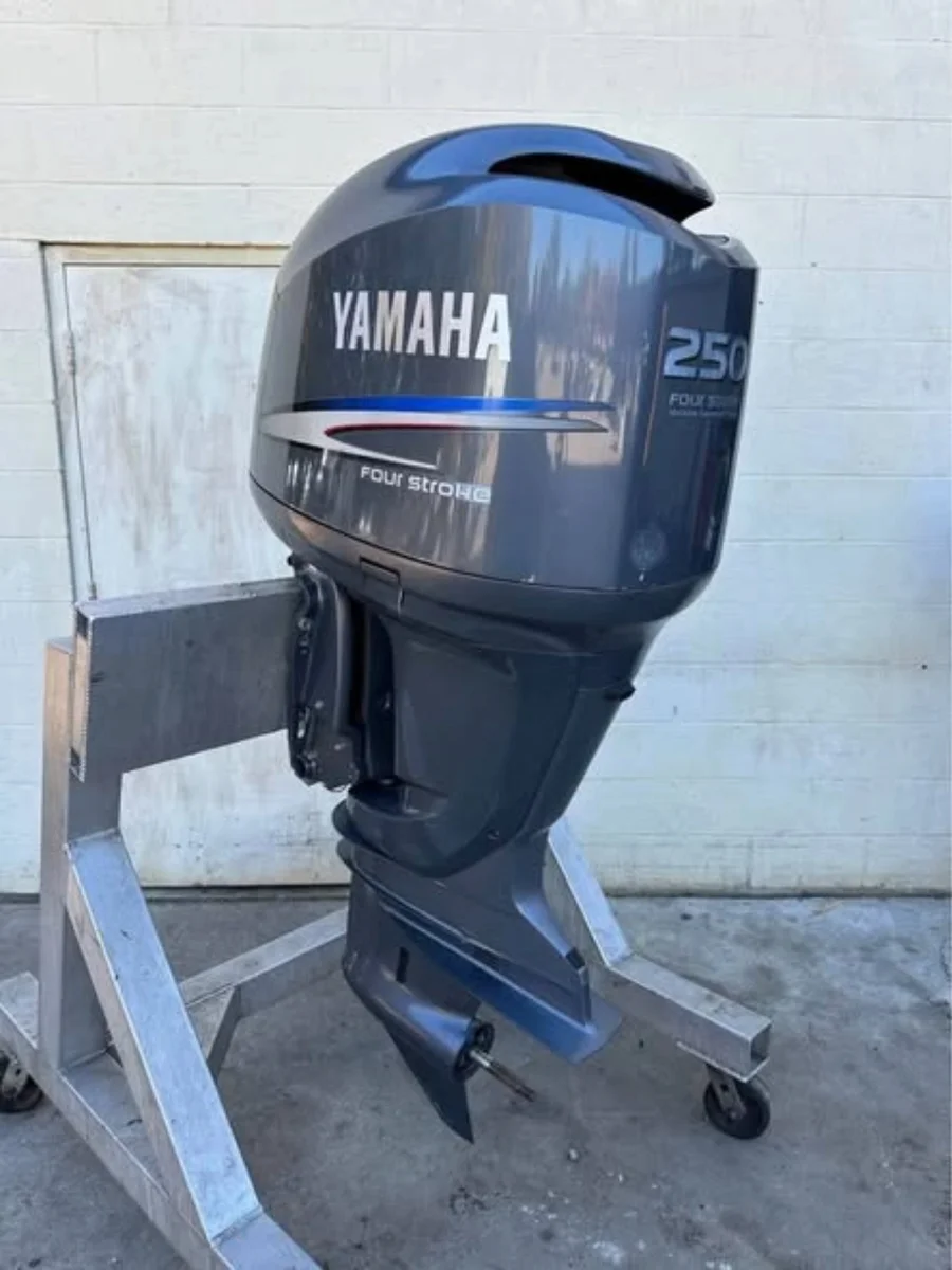 Yamaha Pre Owned F250TXR 250HP 4-Stroke Outboard Motor
