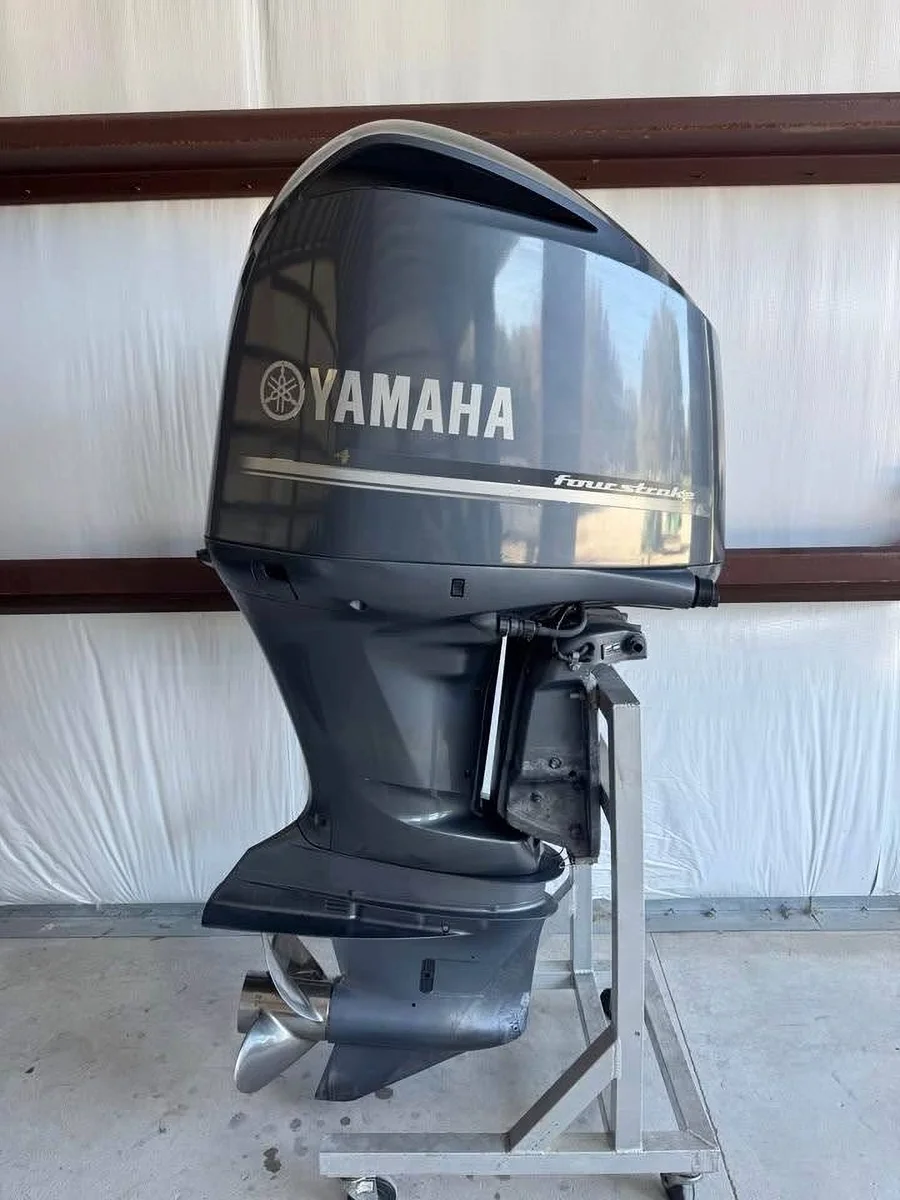 Yamaha Pre - Owned F350 4 Stroke Outboard Motor