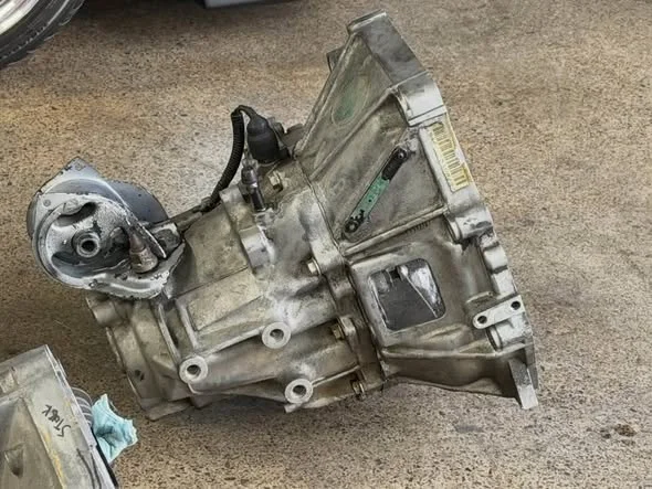 HONDA D15B 5SPD MANUAL GEARBOX