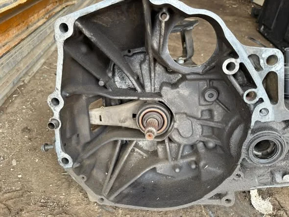 Honda Civic 1.6 Manual Gearbox (D16Y4)