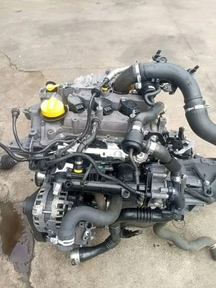 Renault Clio IV 0.9 Tce 2015 Model Engine