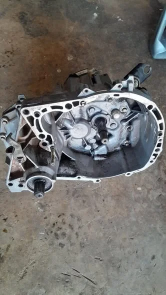 JH1 – 5-speed manual Gearbox
