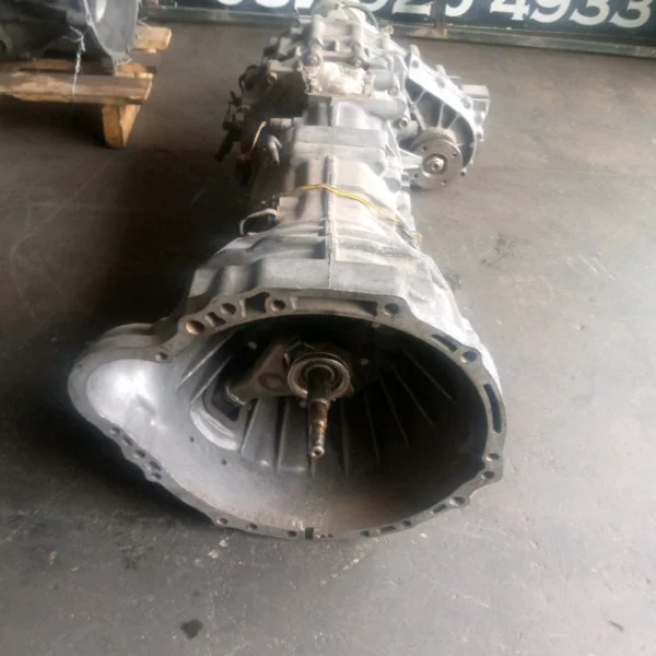 NISSAN 1 TONNER 4X4 MANUAL GEARBOX (Clean Casing)