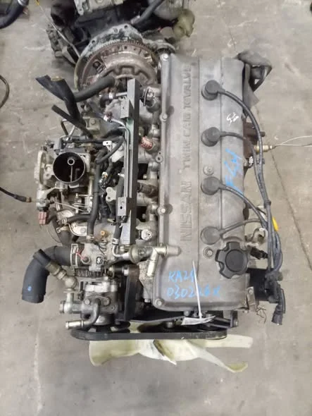 NISSAN HARDBODY NP300 KA24 2.4 PETROL ENGINE